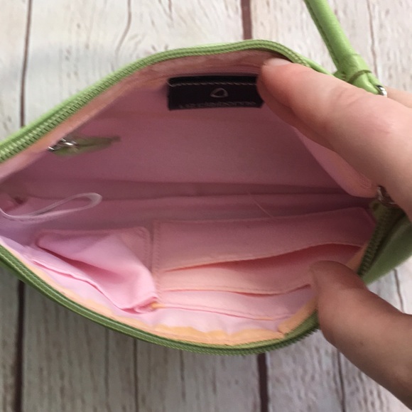 Y2K Lime Green Shells and Crab Wristlet - Picture 7 of 9